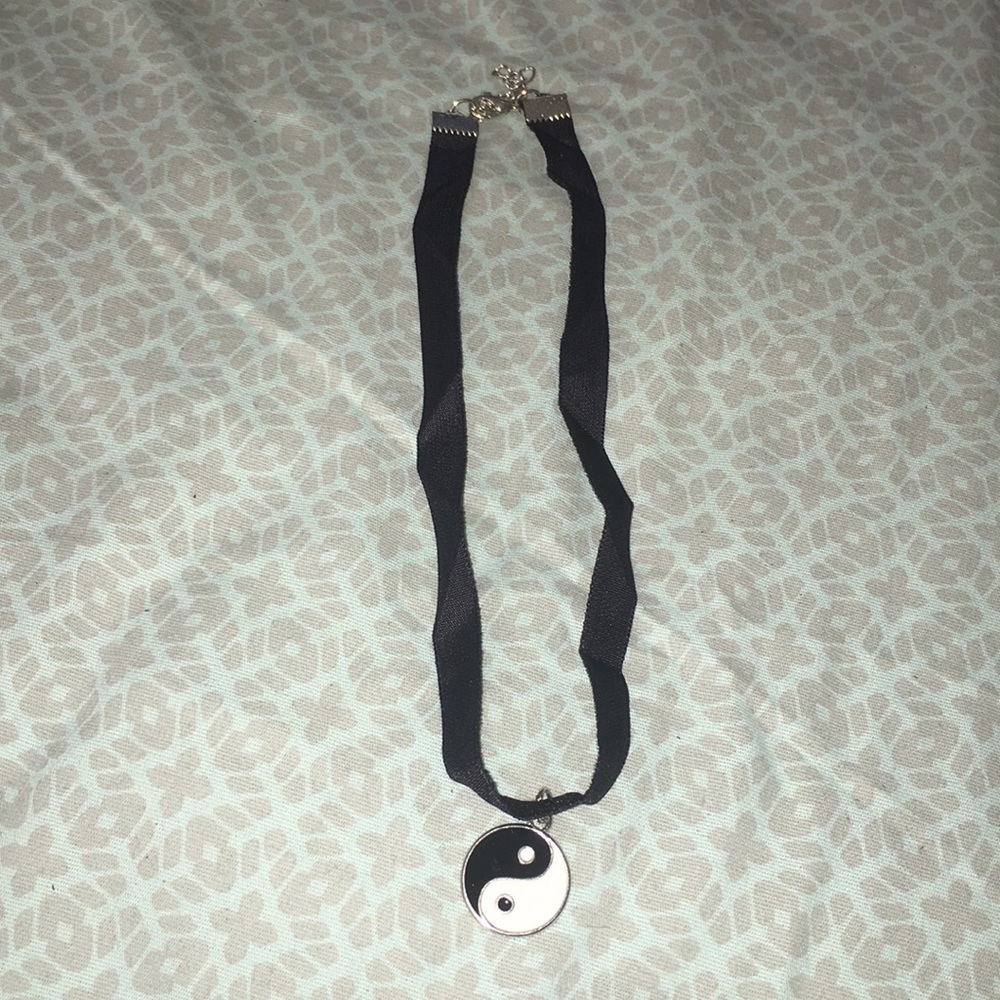YIN YANG BLACK CHOKER WITH SILVER CLASPS